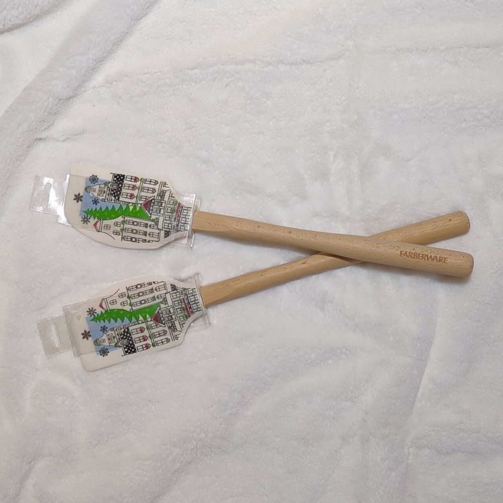 Farberware Silicone Spatula 2 Pack Holiday Town Scene
